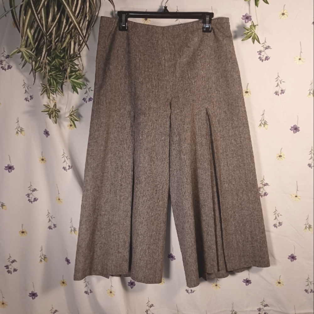 Newport News Grey Coulotts